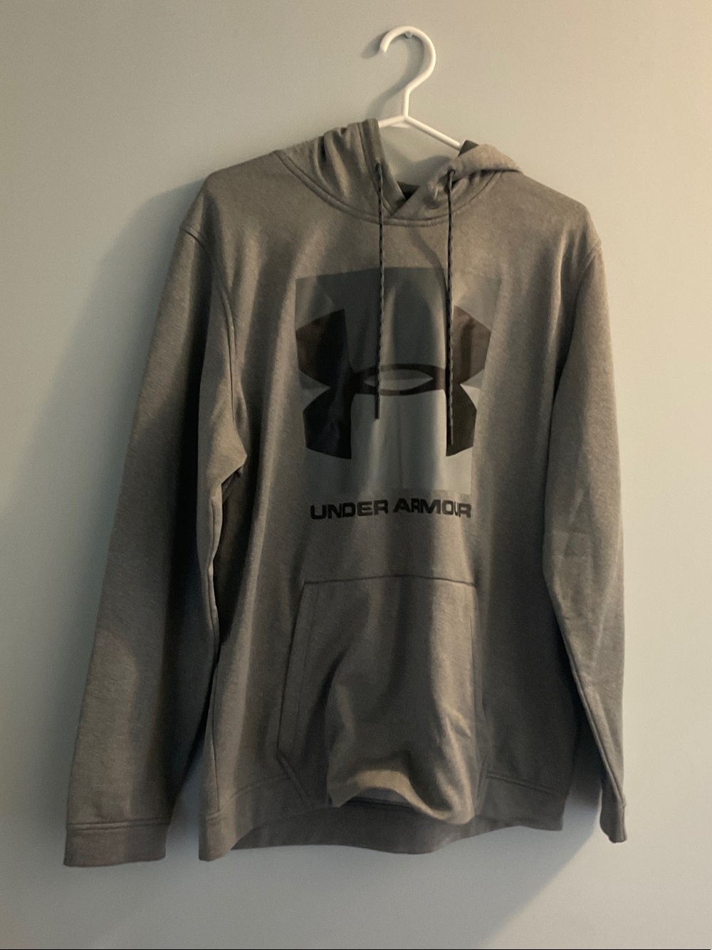 Under Armour Men’s Gray Pullover Hoodie with Logo